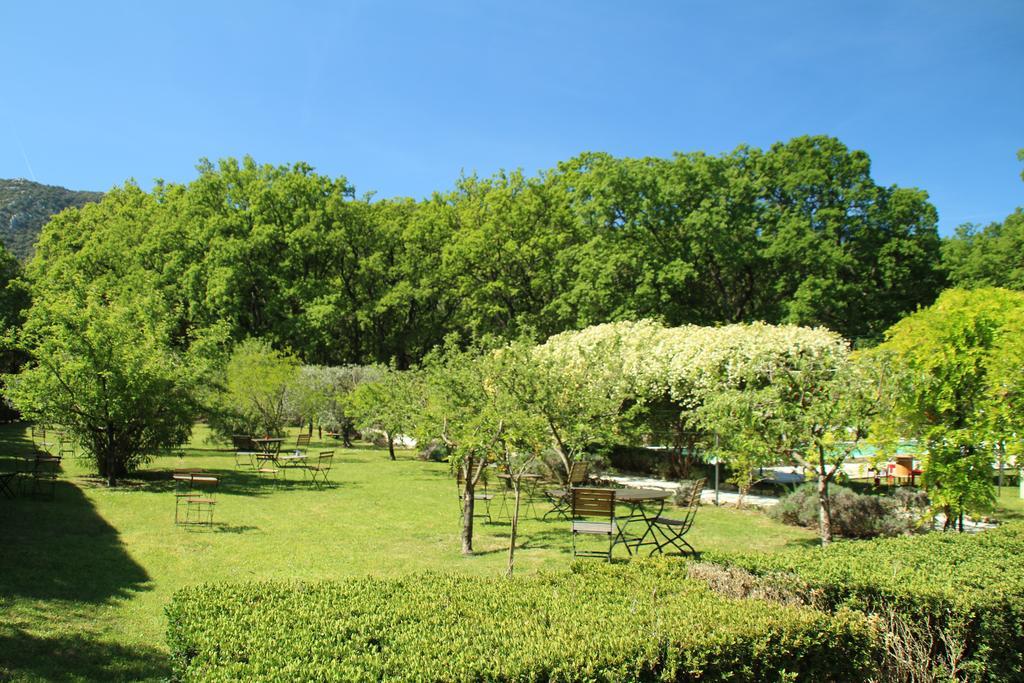 La Bastide Du Bois Breant Maubec (Vaucluse) Exterior foto